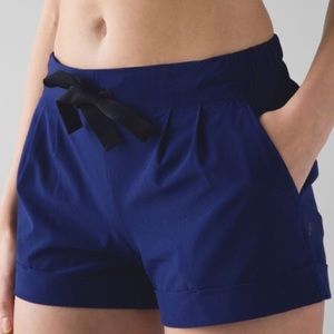 Lululemon spring break away short